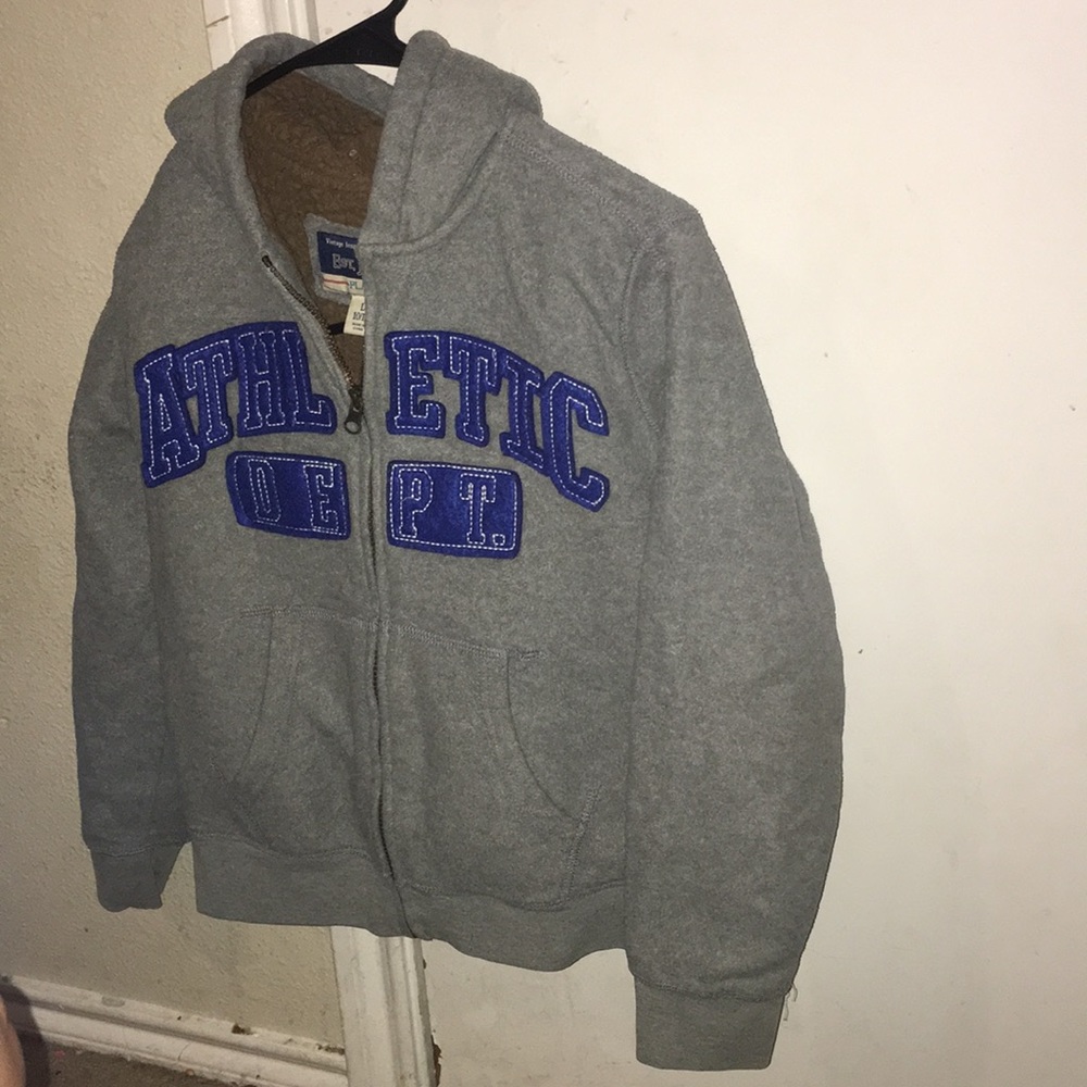 Children’s place kids sweater size large